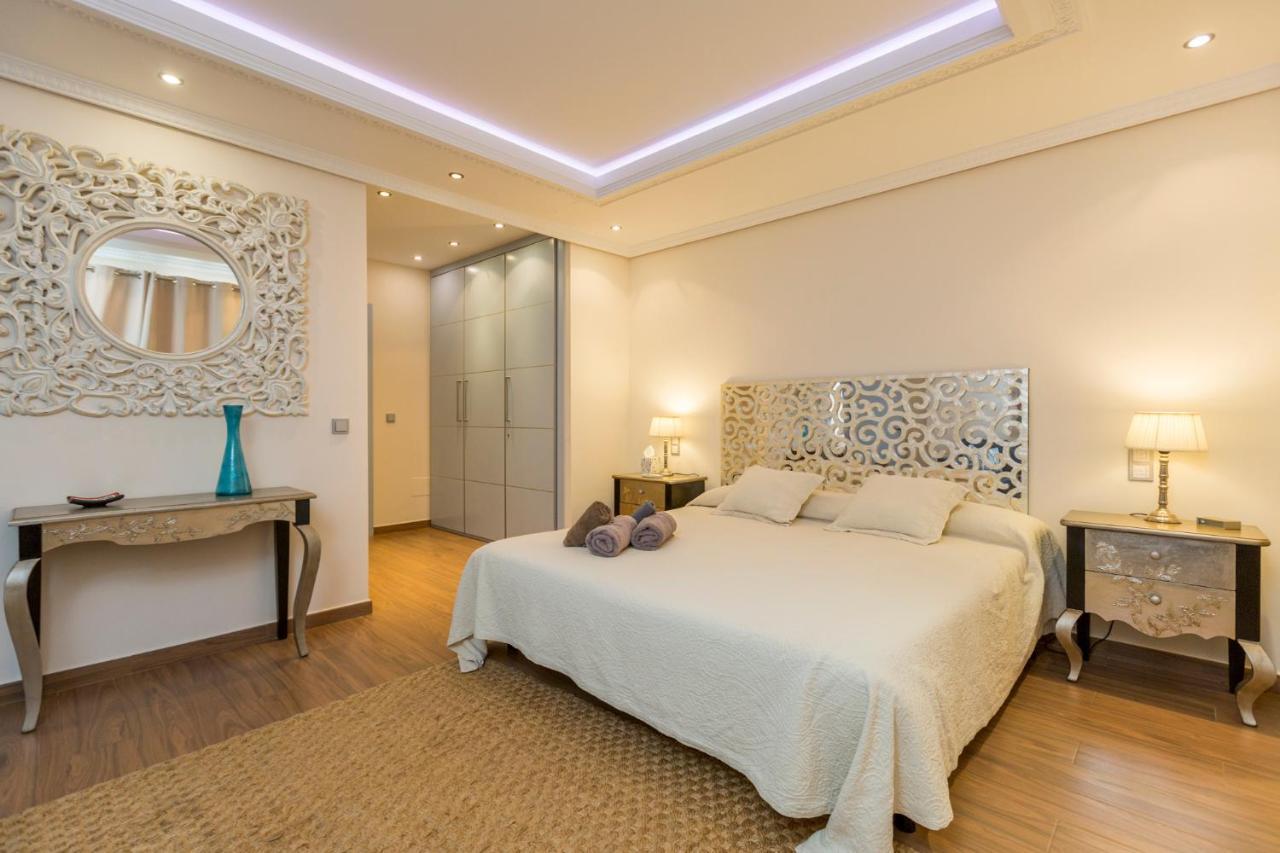 Puerto Banus First Line With Sea And Marina Views Appartement Marbellac